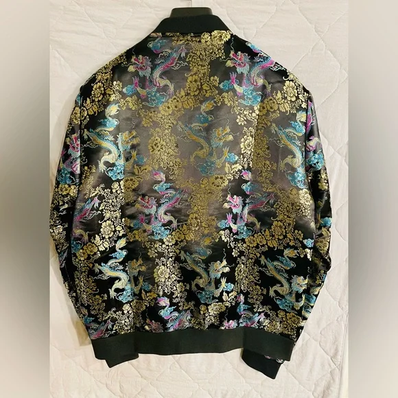 Light weight beautiful Jacket Size Medium - Picture 3 of 6